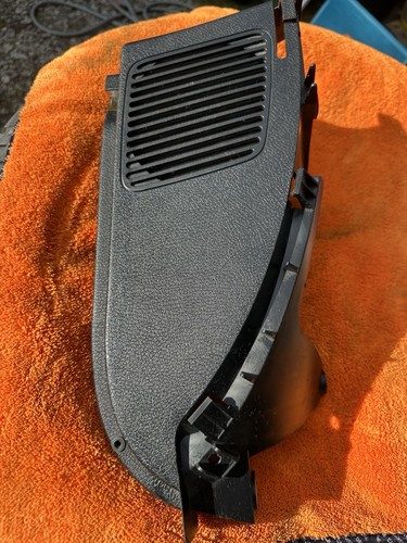 Bmw e36 compact - rear, speaker/