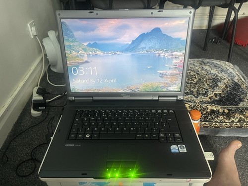 Fujitsu siemens amilo - siemens, li2727