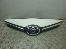 2015 TOYOTA AVENSIS FRONT BUMPER MAIN UPPER GRILLE WHITE 53114-05120