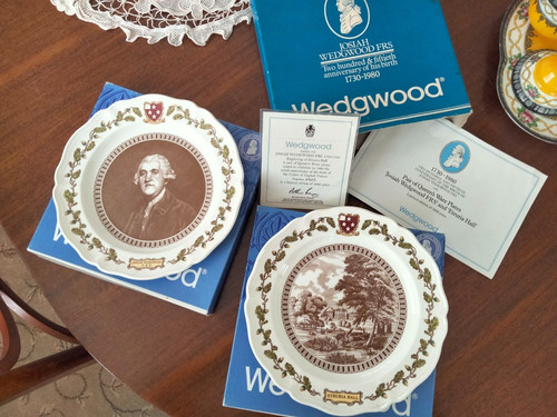 Wedgwood pair queen s - wedgwood, of
