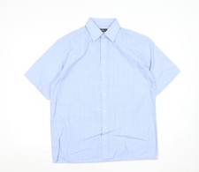 Elevate your smart-casual wardrobe with this classic Marks & Spencer mens short 