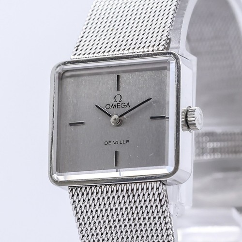 Vintage 1973 near mint - vintage, **near