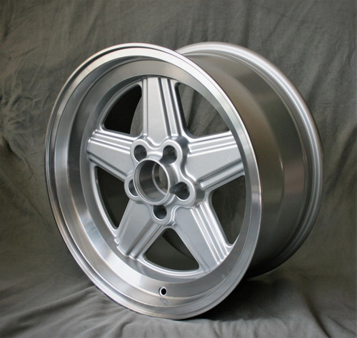 Maxilite penta 17x8 5x112 - 5x112, pcd