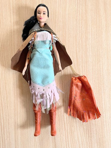 Barbie native american - native,