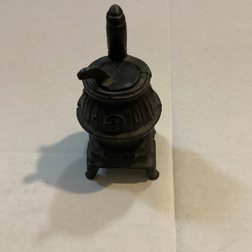 Vintage pot belly stove with - pot,