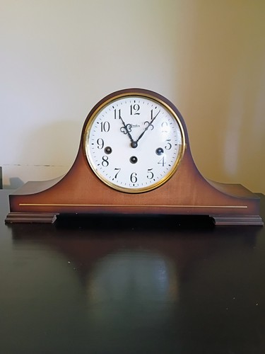 Linden west germany mantle - west,