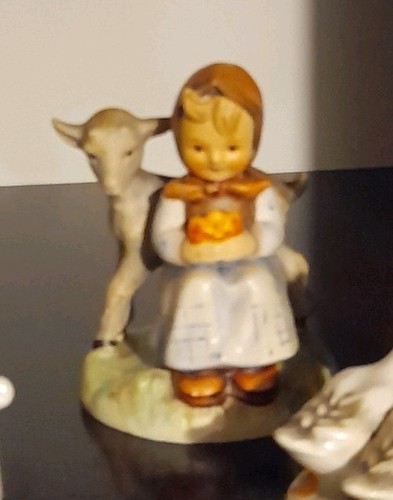 Vintage hummel goebel figurine - vintage,