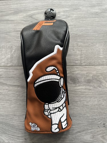 Spaceman golf fairway - spaceman,