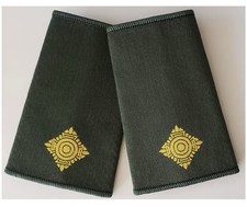 1 Pip Epaulette Slider Pair Bottle Green Ambulance Paramedic