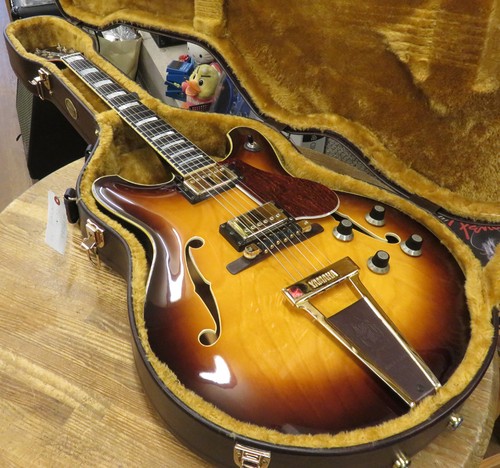Yamaha sunburst electric - yamaha,