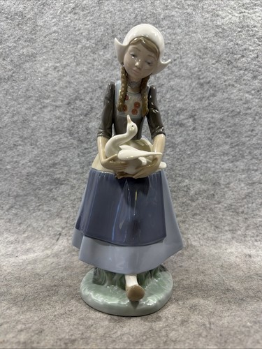 Lladro porcelain figurine - lladro,