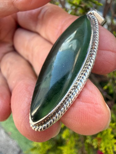 Nephrite jade teardrop - nephrite, crystal
