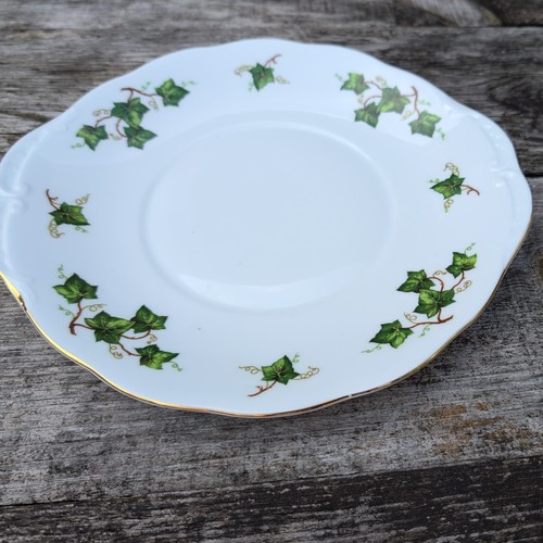 Colclough ivy leaf - leaf, cake