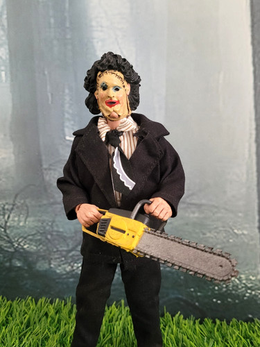Neca texas chainsaw - neca,