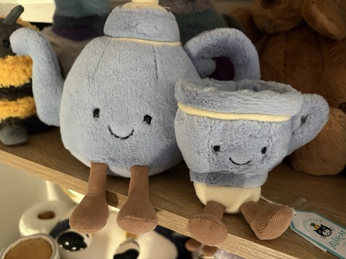 Jellycat vicky teapot and - jellycat,