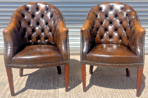 Pair chesterfield leather - of,