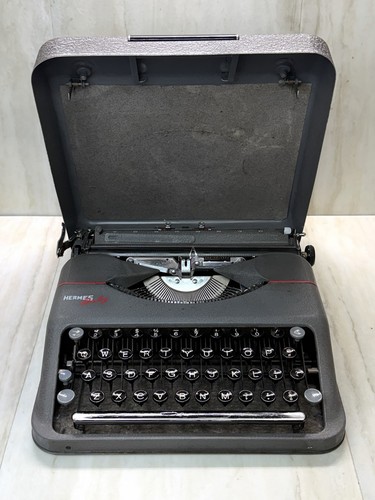 1950s hermes baby - 1950s, rocket