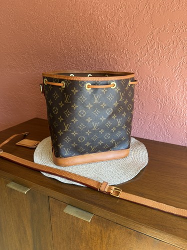Authentic louis vuitton 2019 - vuitton,