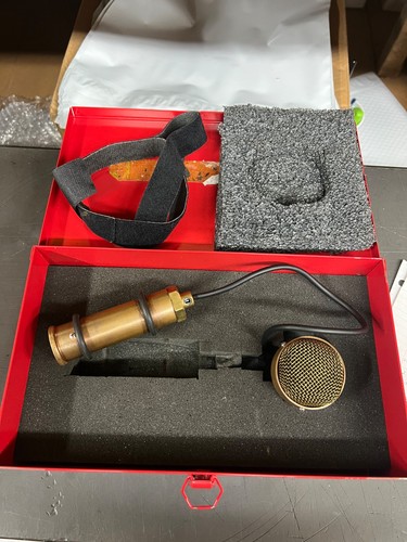 Ear trumpet labs - trumpet, nadine