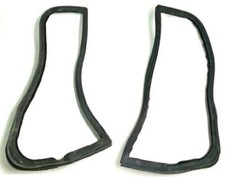 2 Cap Window Vent Rubber 1/4