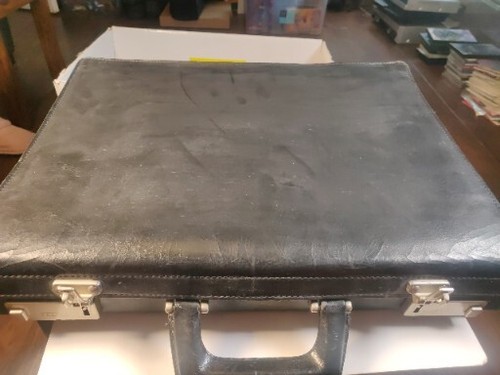Texier black leather briefcase