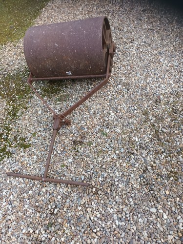 Cast iron garden roller - cast,