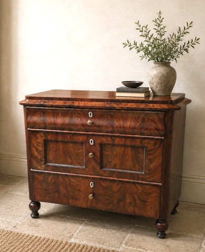 Antique flame mahogany - mahogany, chest