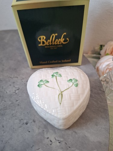 Belleek ireland kylemore heart - belleek,