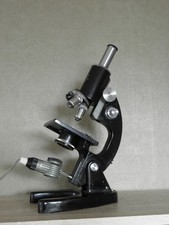 ANTIQUE MICROSCOPE praha