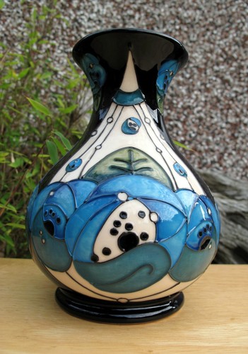 Moorcroft rennie rose - moorcroft,