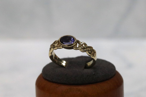 9ct yellow gold - yellow, knot