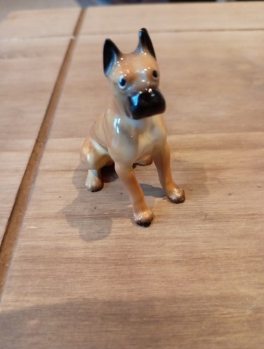 Hagen renaker boxer sitting - hagen,