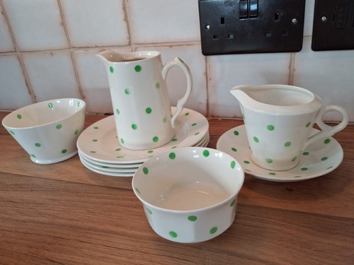 Vintage green cornishware - t, g