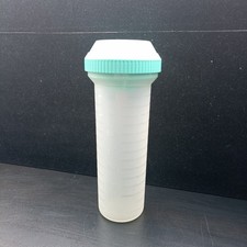 Tupperware Mix-Max Shaker Green 750ml Leakproof Shaker Measuring Cup