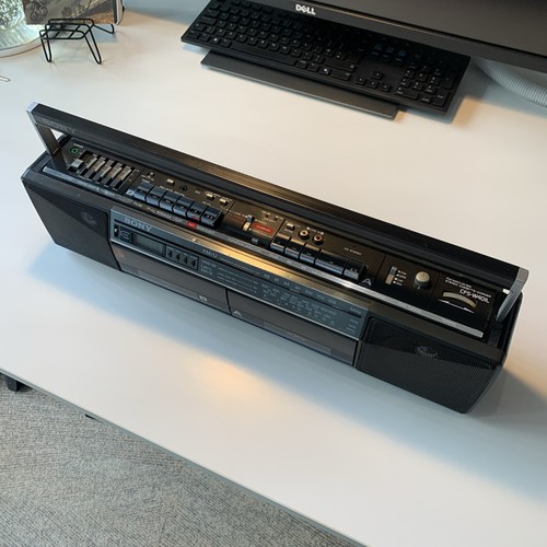 Vintage sony cfs w401l radio - sony,