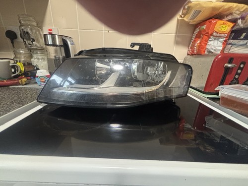 Audi passenger headlight - a4,