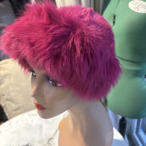 Faux fur hat - faux,