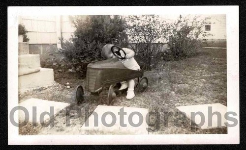 Kids metal toy pedal car - car, yard