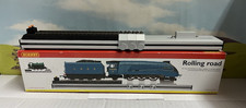 Hornby R8211 OO Gauge Rolling