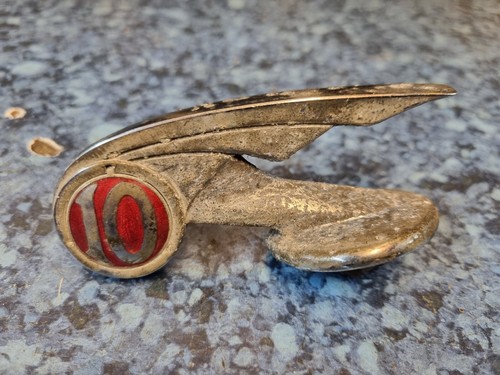 Morris bonnet badge emblem - bonnet,