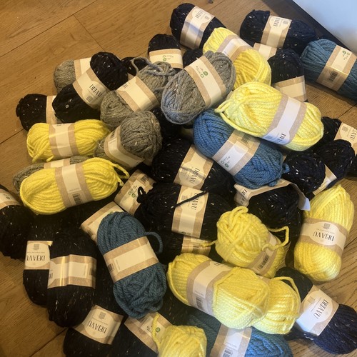 Large bundle mixed - bundle, colour