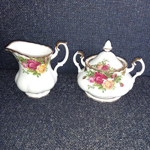 Royal albert old - royal,