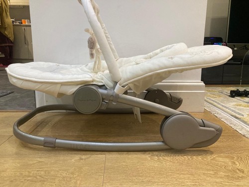 Mamas and papas moses basket - and,