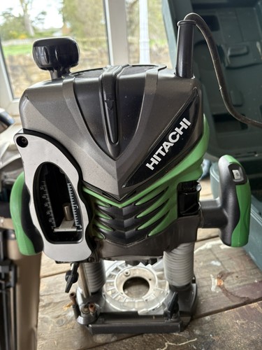 Hitachi m12v2 240v - m12v2, 2000w