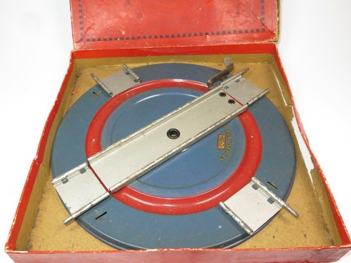 Vintage hornby gauge tin - o,