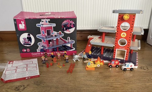 Janod fire station wooden toy - station,