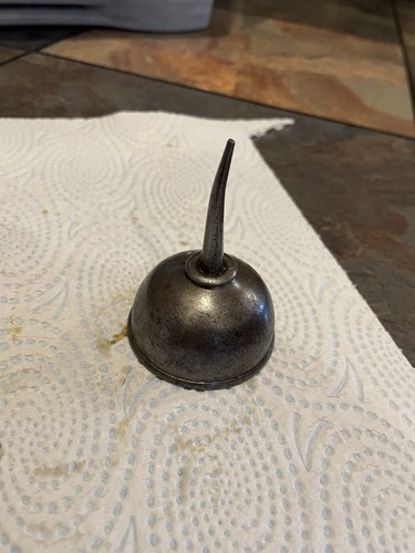 Old oil can dispenser - old,