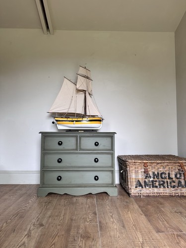 Painted low chest drawers - chest, of