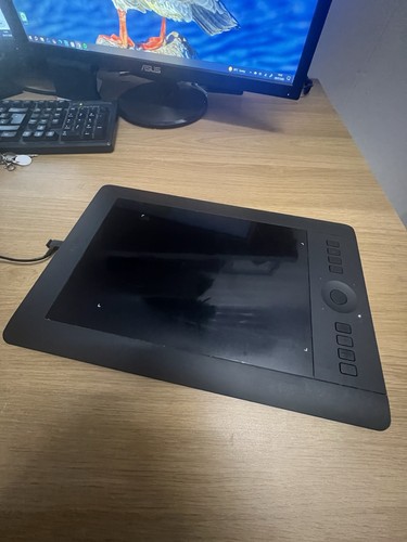 Wacom intuos pro medium - wacom,