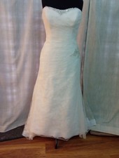 Wedding dress size 18 ivory
